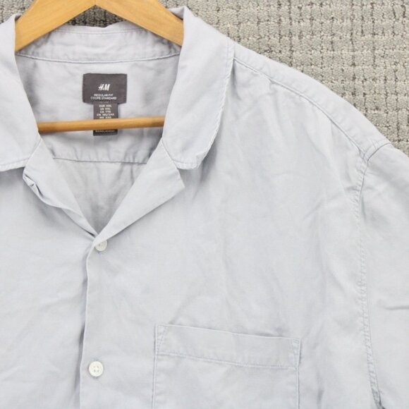 H&M Shirt Mens 2XL Light Blue Button Down Short Sleeve Casual Collared Regular - Picture 2 of 9